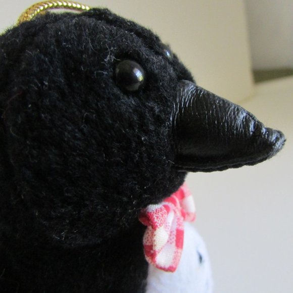 Penguin 5.5" Dakin Emperor Penguin Bean Bag Plush Red White Bow Tie - Picture 3 of 15